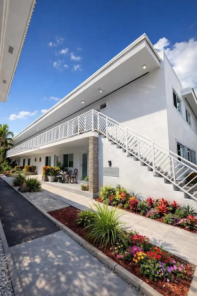 935 Bay Drive Miami Beach FL 33141