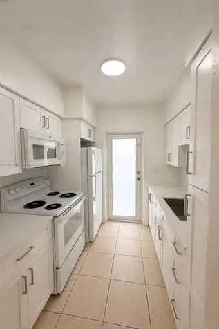 935 Bay Drive Miami Beach FL 33141