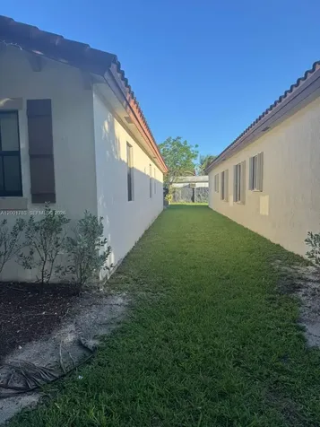 15400 SW 176th Lane Miami FL 33187