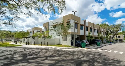 4130 N Oak Place Dania Beach FL 33314