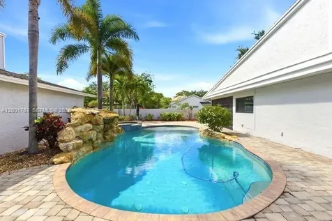 400 NW 78th Avenue Plantation FL 33324
