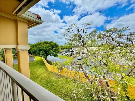 9905 Westwood Drive Tamarac FL 33321