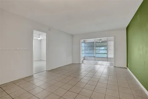 3051 NW 46th Avenue Lauderdale Lakes FL 33313