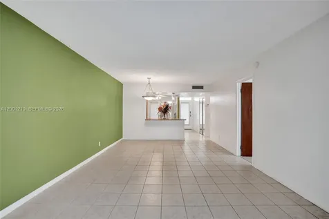 3051 NW 46th Avenue Lauderdale Lakes FL 33313