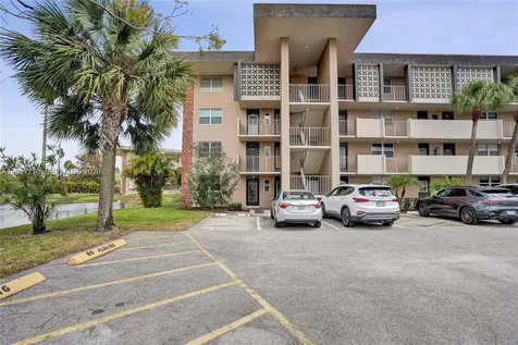 3051 NW 46th Avenue Lauderdale Lakes FL 33313