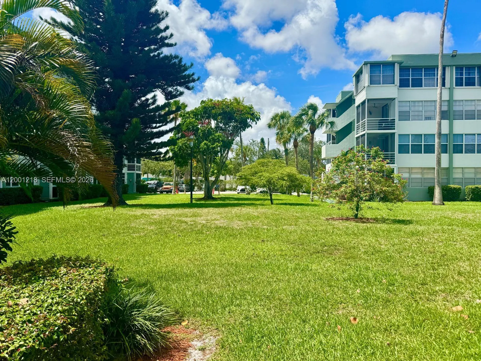 2741 Taft Street Hollywood FL 33020