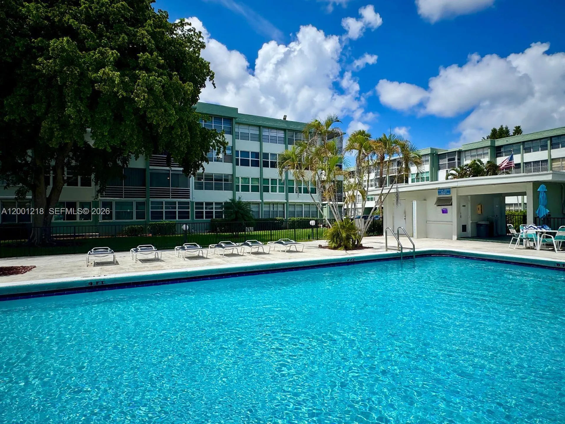 2741 Taft Street Hollywood FL 33020
