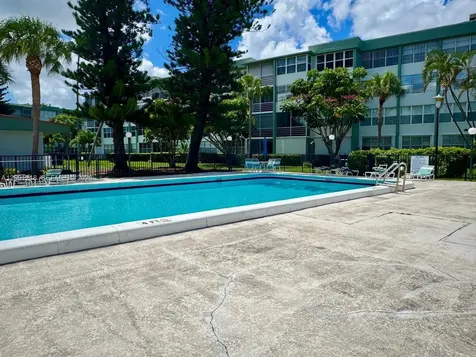 2741 Taft Street Hollywood FL 33020