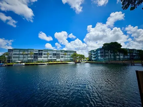2741 Taft Street Hollywood FL 33020