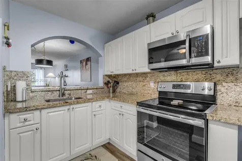 2721 SE 12th Place Homestead FL 33035