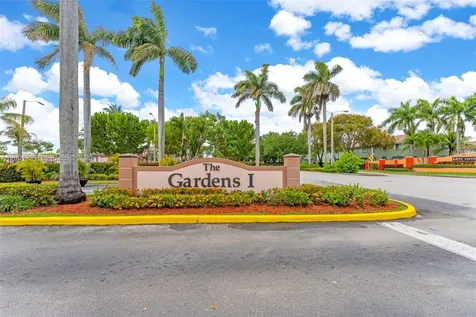 2721 SE 12th Place Homestead FL 33035