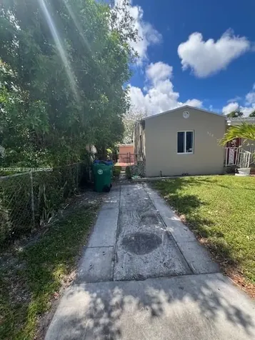 510 NW 47th Street Miami FL 33127