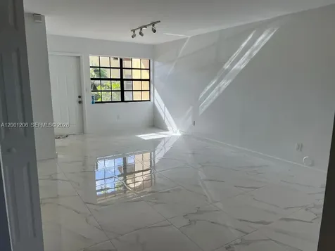 1125 NE 210th Terrace Miami FL 33179