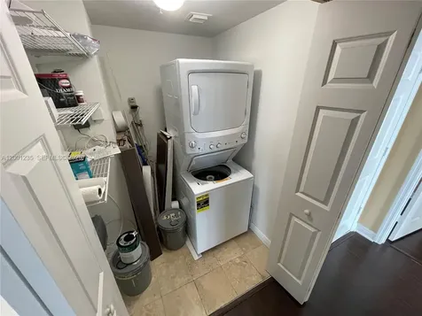 1755 E Hallandale Beach Boulevard Hallandale Beach FL 33009