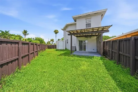 902 SW 8th Place Florida City FL 33034