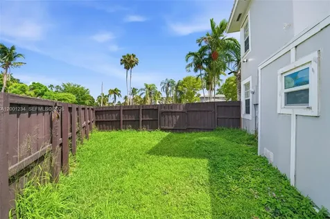902 SW 8th Place Florida City FL 33034