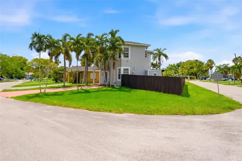 902 SW 8th Place Florida City FL 33034