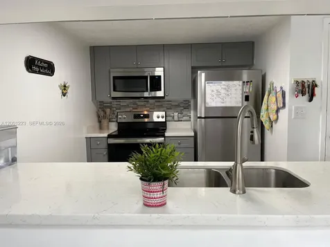280 SW 20th Road Miami FL 33129