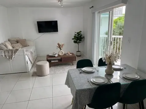 280 SW 20th Road Miami FL 33129