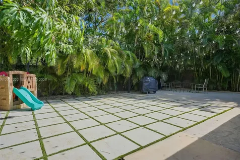 2311 SW 9th Avenue Miami FL 33129
