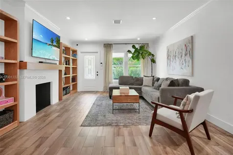 2311 SW 9th Avenue Miami FL 33129