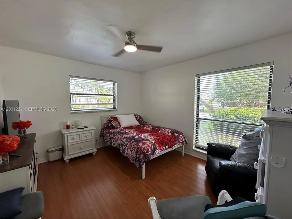 7003 NW 40th Place Coral Springs FL 33065