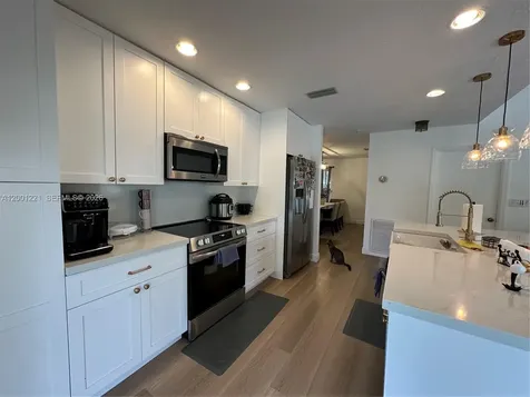 7003 NW 40th Place Coral Springs FL 33065