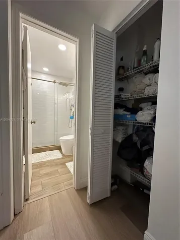 7003 NW 40th Place Coral Springs FL 33065