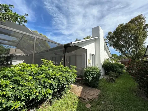 7003 NW 40th Place Coral Springs FL 33065