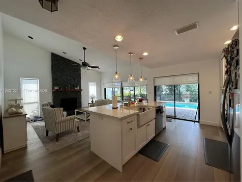 7003 NW 40th Place Coral Springs FL 33065