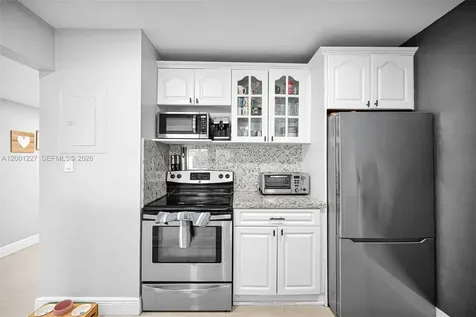 19252 NW 65th Court Hialeah FL 33015