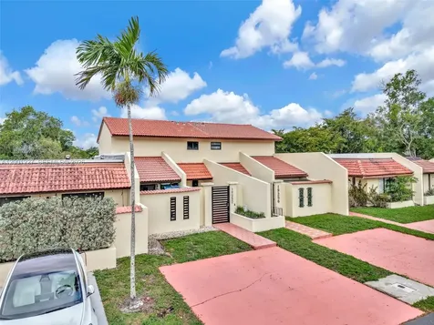 19252 NW 65th Court Hialeah FL 33015
