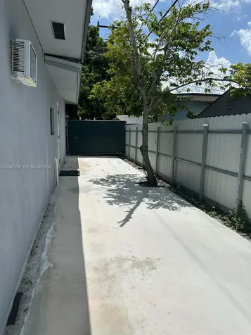860 NW 171st Street Miami Gardens FL 33169