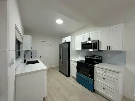 860 NW 171st Street Miami Gardens FL 33169