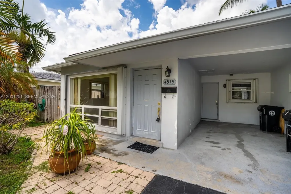 4915 NE 22nd Avenue Lighthouse Point FL 33064