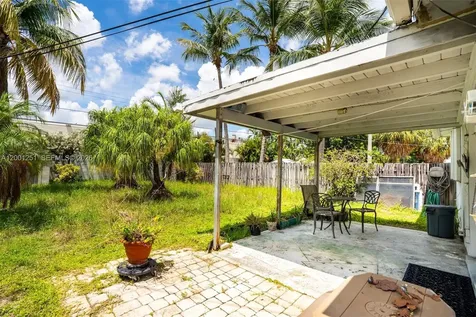 4915 NE 22nd Avenue Lighthouse Point FL 33064