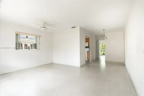 4915 NE 22nd Avenue Lighthouse Point FL 33064