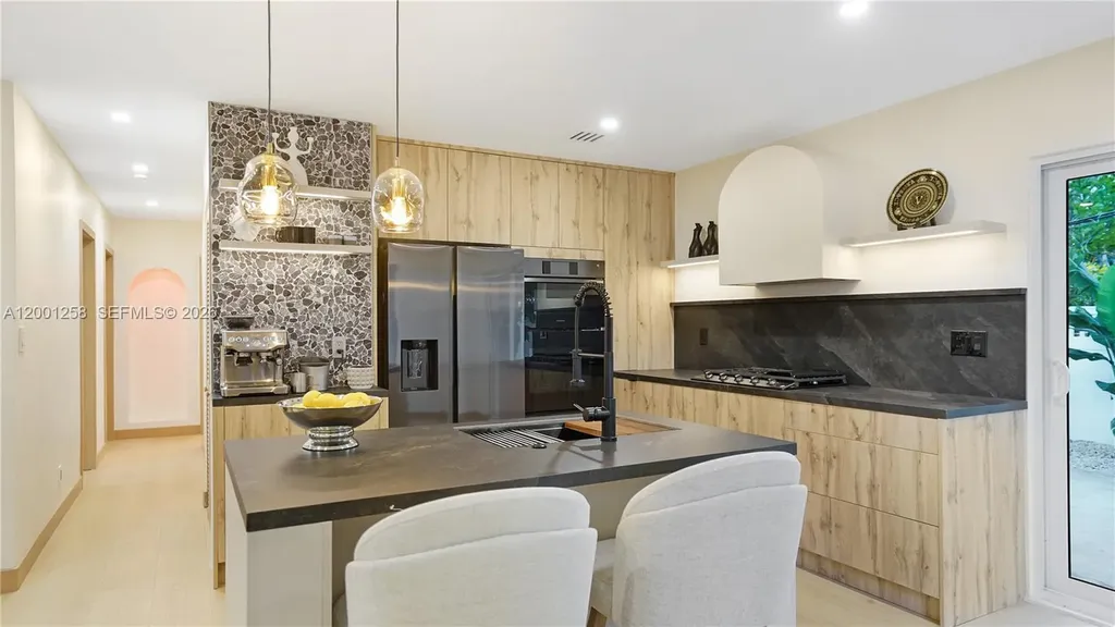 2749 NE 10th Avenue Wilton Manors FL 33334