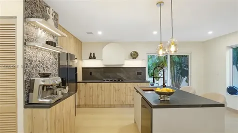 2749 NE 10th Avenue Wilton Manors FL 33334