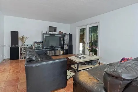 19751 SW 84th Avenue Cutler Bay FL 33189