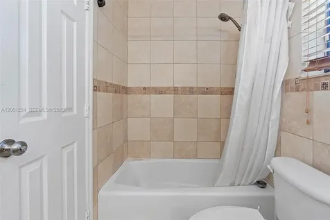 19751 SW 84th Avenue Cutler Bay FL 33189