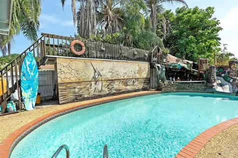 19751 SW 84th Avenue Cutler Bay FL 33189