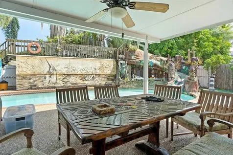 19751 SW 84th Avenue Cutler Bay FL 33189