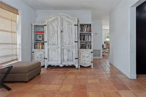 19751 SW 84th Avenue Cutler Bay FL 33189
