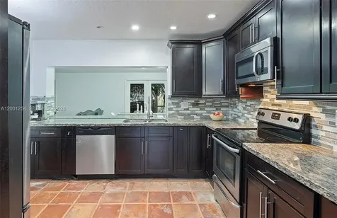 19751 SW 84th Avenue Cutler Bay FL 33189