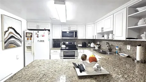 520 NW 109th Avenue Miami FL 33172