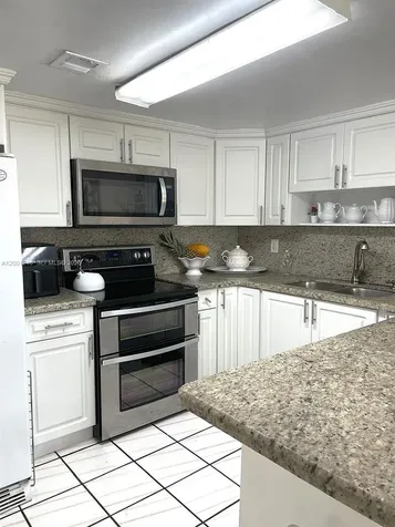 520 NW 109th Avenue Miami FL 33172