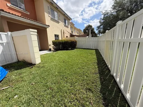 11362 NW 34th Place Sunrise FL 33323