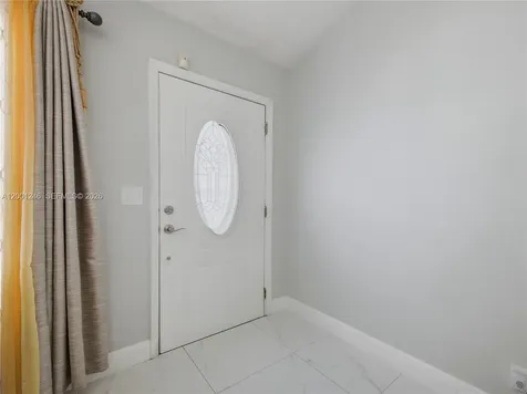 1319 SW 74th Avenue North Lauderdale FL 33068