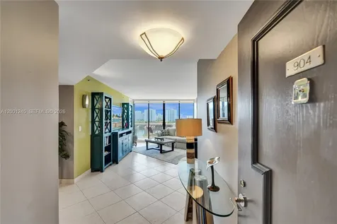 3600 Yacht Club Drive Aventura FL 33180